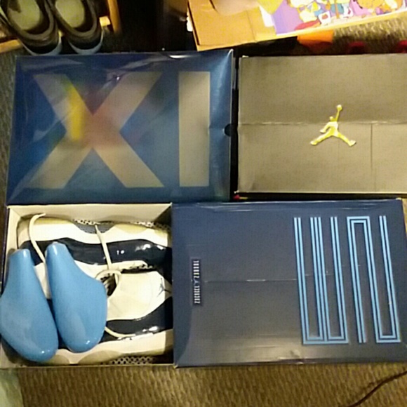 Nike Air Jordan 11 Retro "Win like Mike" - Picture 6 of 6